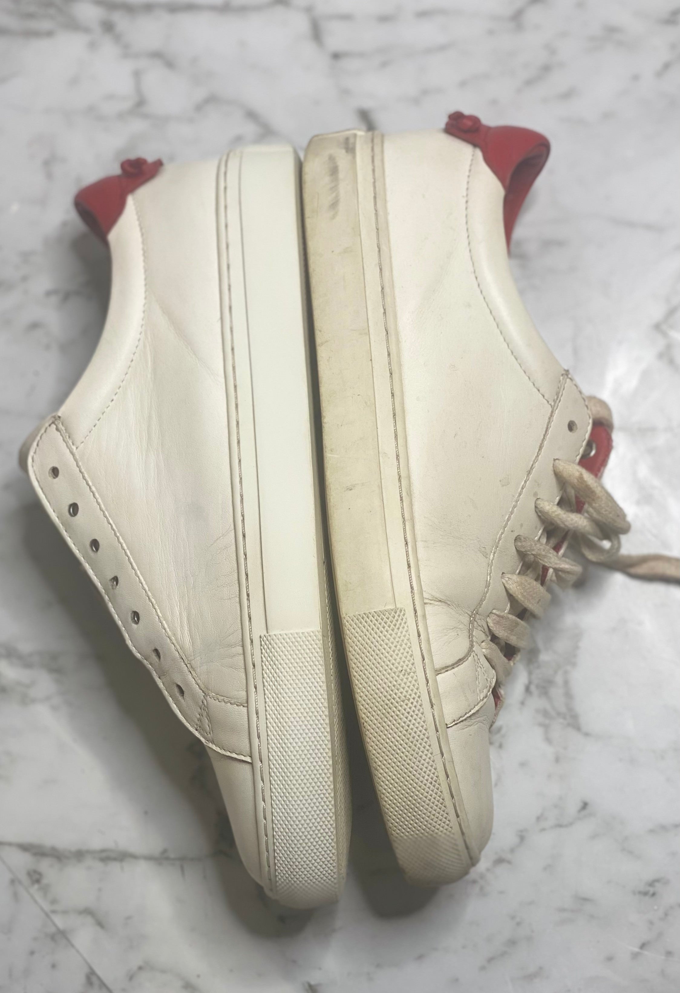 White Sneaker Premium Clean